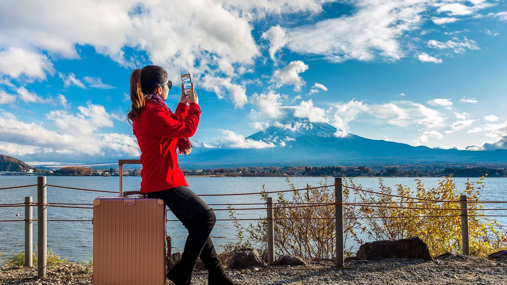 Best Travel Apps to Make Your Trip Easier